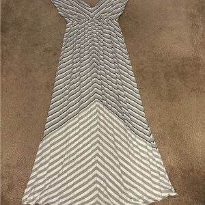 Jessica Simpson Maternity Black and White Chevron Maxi Dress